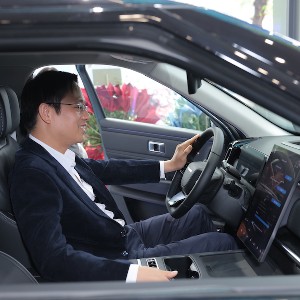 Người dùng Việt đã sẵn sàng đặt cược vào “xe sang, công nghệ mới” từ Trung Quốc?