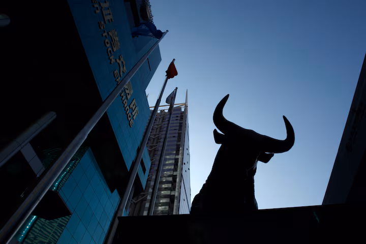 Sự bùng nổ của các đợt IPO mới cho thấy Hong Kong đang dần khôi phục vai trò là trung tâm huy động vốn hàng đầu của châu Á. Ảnh: Reuters