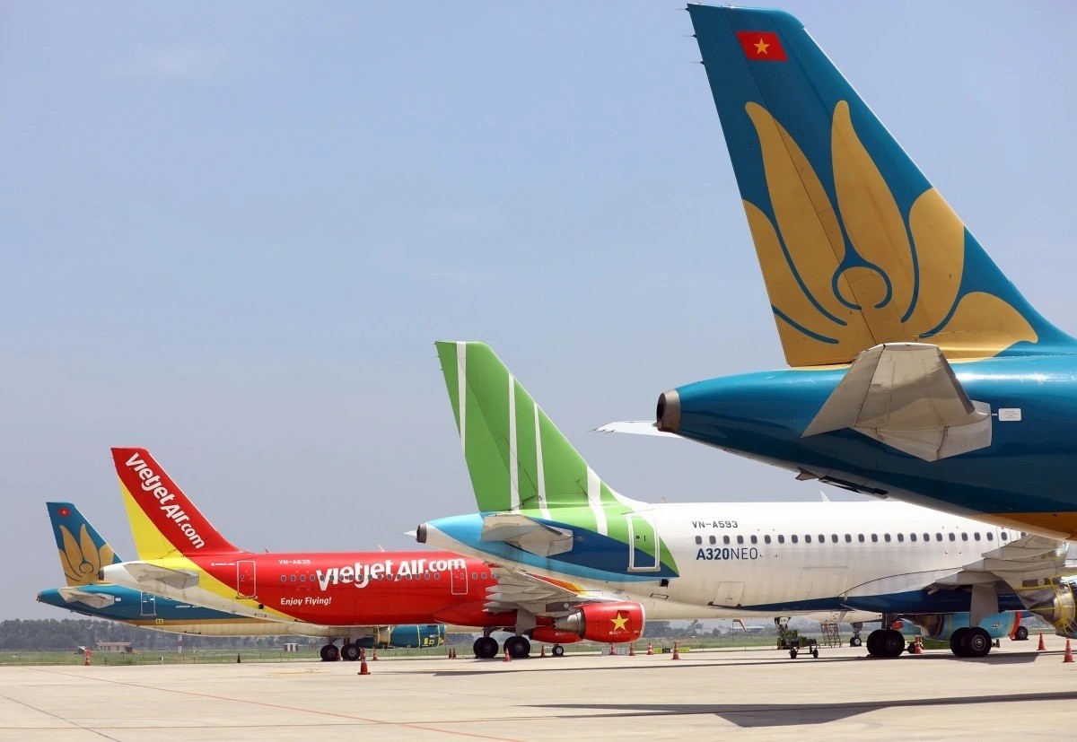 Tại Việt Nam, giá nhiều đường bay nội địa trong tháng 7 đã hạ so với hồi tháng 4.
