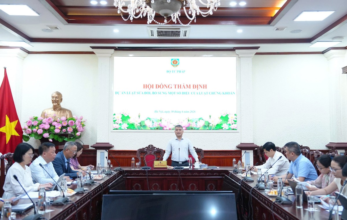 Đề xuất đại diện pháp luật công ty chứng khoán phải có chứng chỉ hành nghề