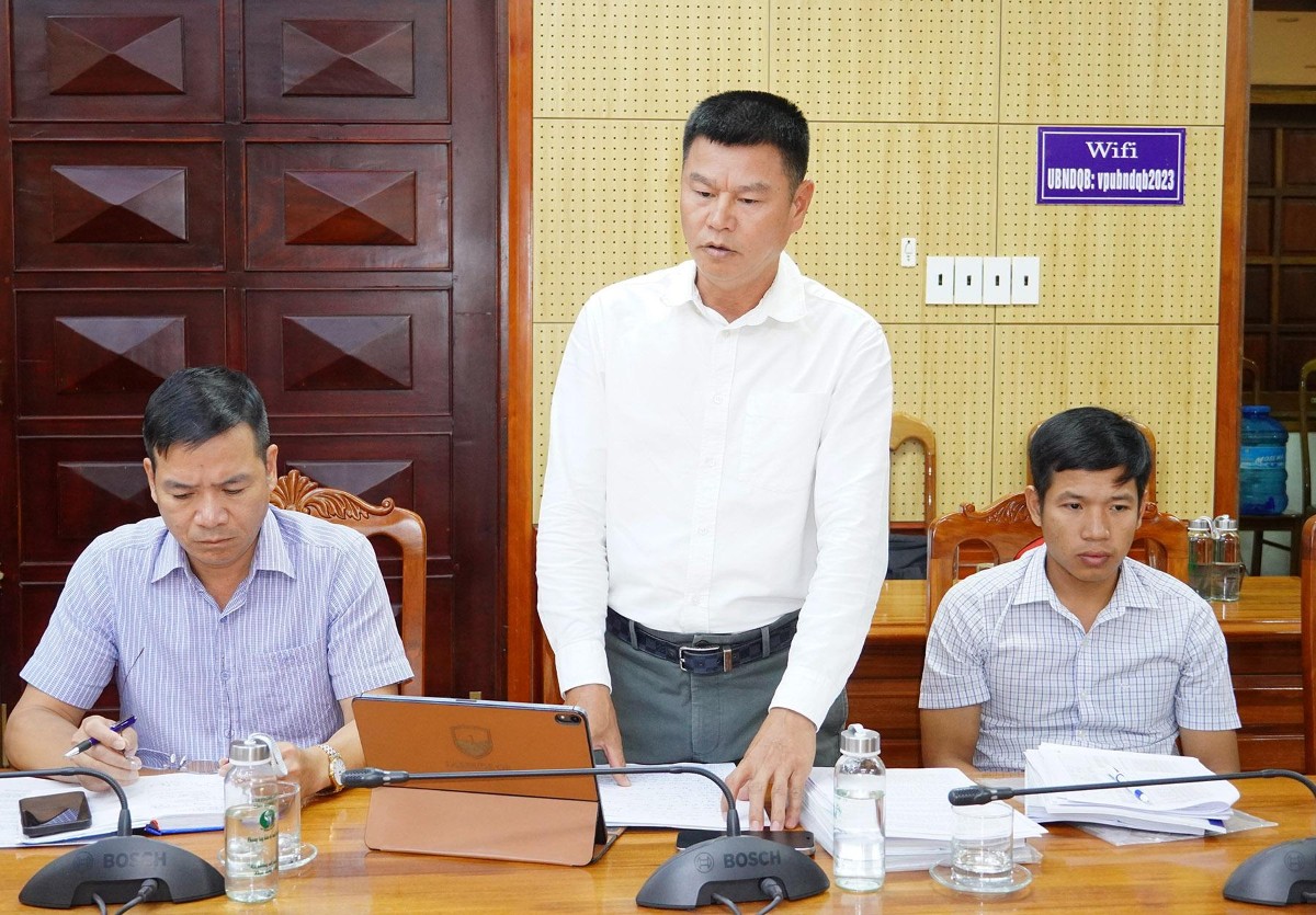 Các nhà đầu tư phát biểu tại buổi làm việc