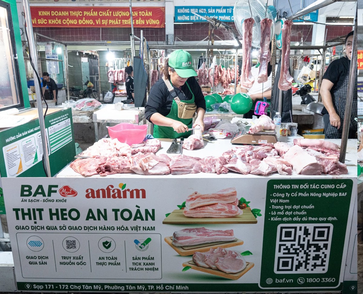 Một số chợ truyền thống tại TP.HCM thí điểm quầy thịt heo "Tick xanh trách nhiệm".