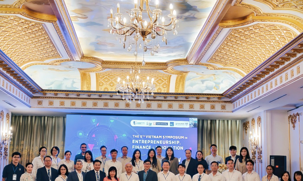 Hội thảo Quốc tế về Khởi nghiệp, Tài chính và Đổi mới sáng tạo Việt Nam lần thứ V thu hút sự đông đảo của các chuyên gia quốc tế, với nhiều phiên thảo luận theo cả hình thức online và offline.