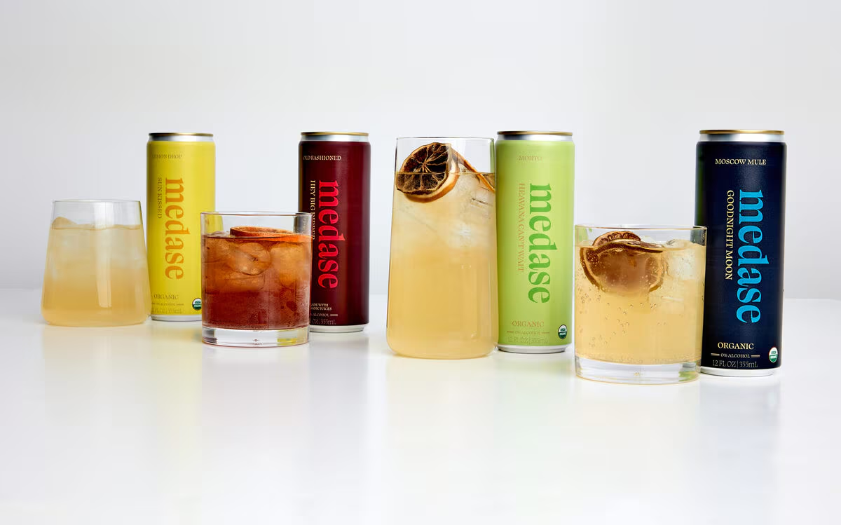 Thương hiệu Medase mới đây đã cho ra mắt loạt cocktail không cồn cao cấp mang hương vị, mùi thơm sảng khoái.