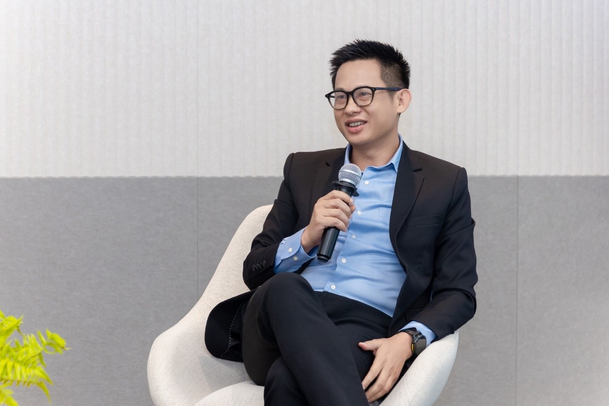 Ông Nguyễn Hồng Trung, Giám đốc Khối công nghệ thông tin, Ngân hàng VPBank. Ảnh: AWS Việt Nam.