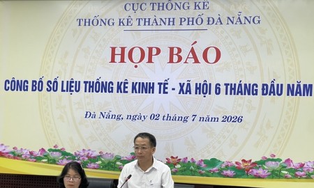 Trưởng Thống kê Đà Nẵng Trần Văn Vũ, thông tin Công bố số liệu thống kê kinh tế - xã hội TP. Đà Nẵng 6 tháng đầu năm 2026. Ảnh Ngô Anh Văn