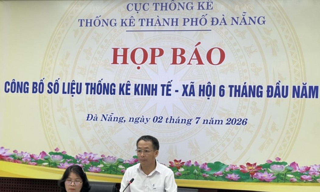 Trưởng Thống kê Đà Nẵng Trần Văn Vũ, thông tin Công bố số liệu thống kê kinh tế - xã hội TP. Đà Nẵng 6 tháng đầu năm 2026. Ảnh Ngô Anh Văn
