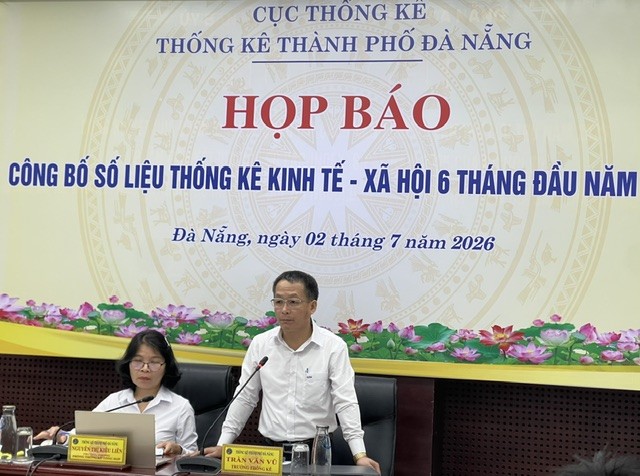 Trưởng Thống kê Đà Nẵng Trần Văn Vũ, thông tin Công bố số liệu thống kê kinh tế - xã hội TP. Đà Nẵng 6 tháng đầu năm 2026. Ảnh Ngô Anh Văn