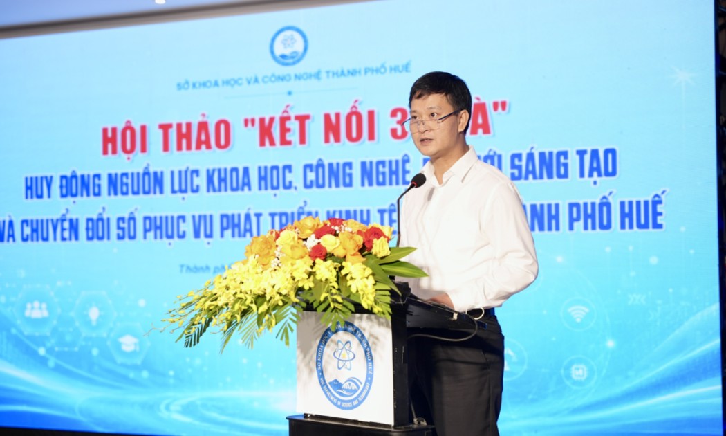 Giám đốc Sở Khoa học và Công nghệ thành phố hUẾ Nguyễn Xuân Sơn phát biểu tại hội thảo.