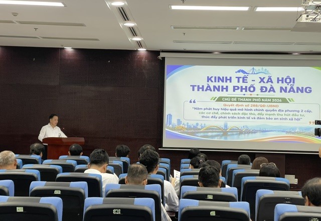 Toàn cảnh họp báo. Ảnh Ngô Anh Văn