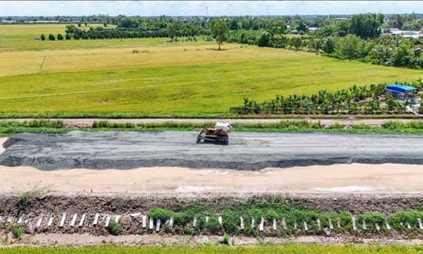 Cao tốc Châu Đốc - Cần Thơ - Sóc Trăng hoàn thành gần 58% khối lượng, vẫn