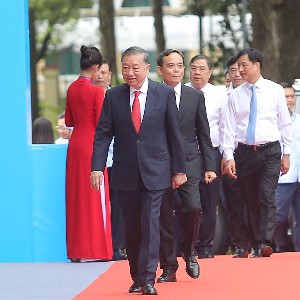 Tổng Bí thư, Chủ tịch nước Tô Lâm dự và phát biểu chỉ đạo tại lễ kỷ niệm 50 năm ngày thành phố Sài Gòn - Gia Định chính thức mang tên Chủ tịch Hồ Chí Minh, sáng 2/7.
