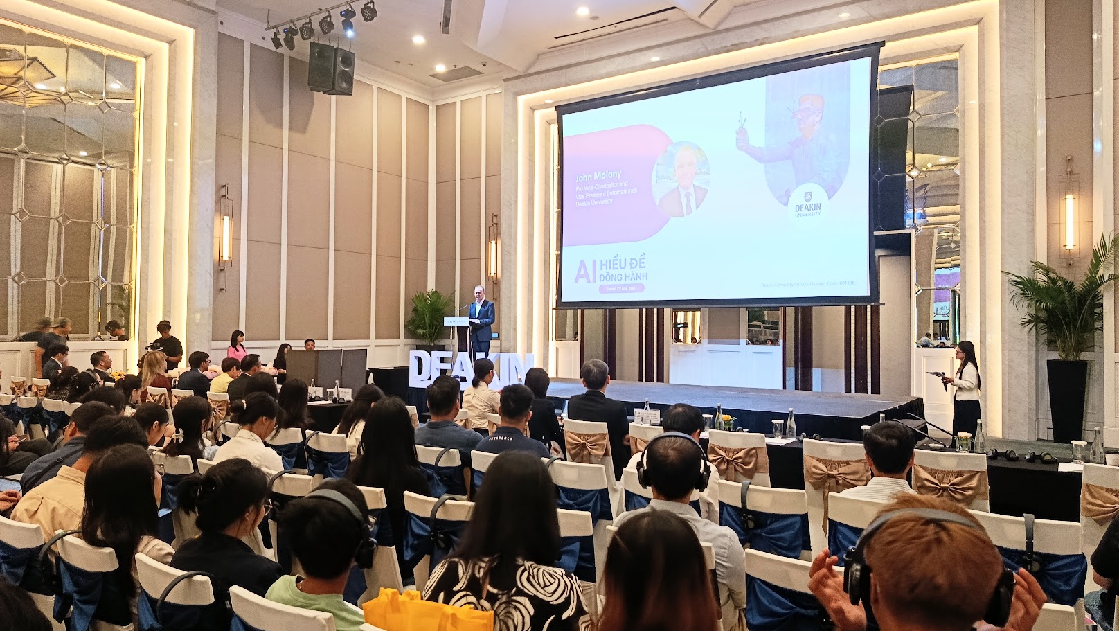 Hội thảo khoa học quốc tế với chủ đề