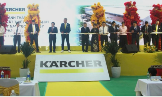 Lãnh đạo thành phố Đà Nẵng và Công ty TNHH Karcher Việt Nam Technology, thực hiện nghi thức khánh thành giai đoạn 2 dự án.