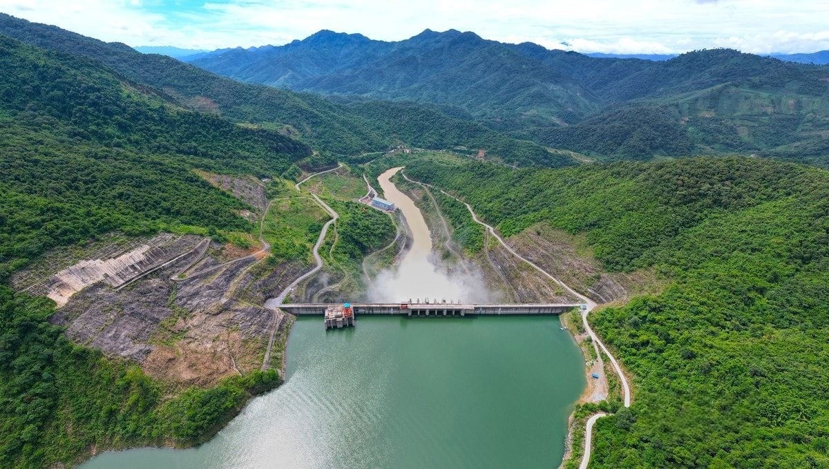 Công trình Thủy điện Bản Vẽ. Ảnh: Đặng Cường