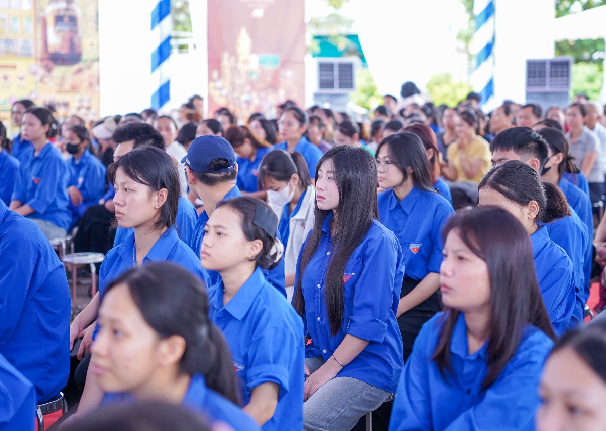 Học sinh, sinh viên năm cuối của các cơ sở đào tạo nghề, các trường THPT trên địa bàn tham dự ngày hội.