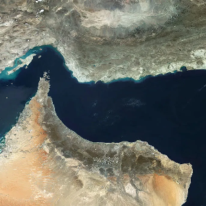 Ảnh chụp eo biển Hormuz từ vệ tinh - Ảnh: Bloomberg.