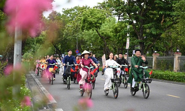 Huế lan tỏa thông điệp sống xanh qua hành trình