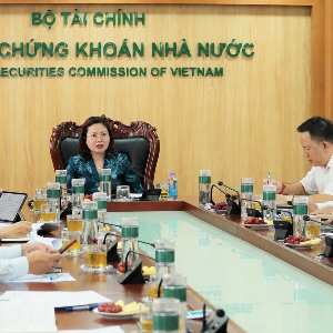Ủy ban Chứng khoán Nhà nước tổ chức Hội nghị Sơ kết công tác chỉ đạo điều hành 6 tháng đầu năm và triển khai nhiệm vụ 6 tháng cuối năm 2026.