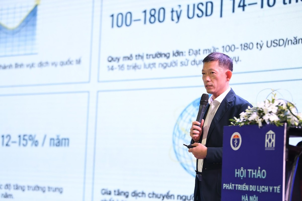 Phó Cục trưởng Cục Quản lý Khám chữa bệnh (Bộ Y tế) Dương Huy Lương phát biểu tại hội thảo.