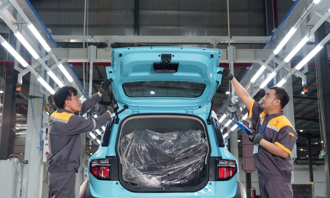 Cuộc đấu trí của các hãng xe: Giảm giá nhất thời hay nâng cấp dài hạn?