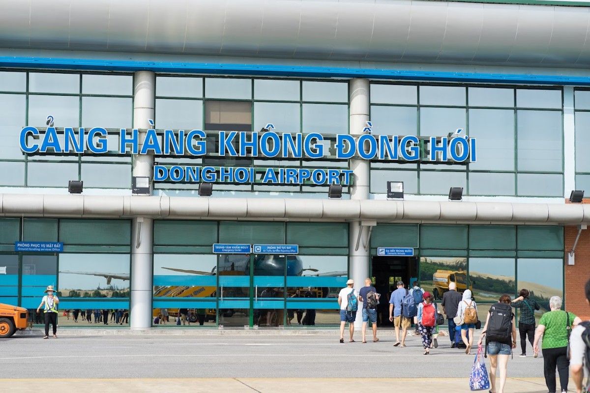 Cảng hàng không Đồng Hới.