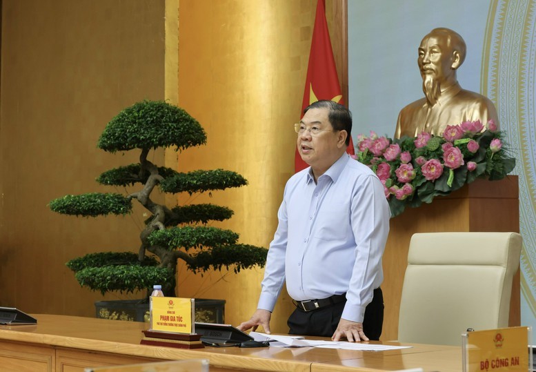 Phó Thủ tướng Thường trực Phạm Gia Túc, Trưởng ban Chỉ đạo quốc gia chống buôn lậu, gian lận thương mại và hàng giả phát biểu chỉ đạo. Ảnh: VGP