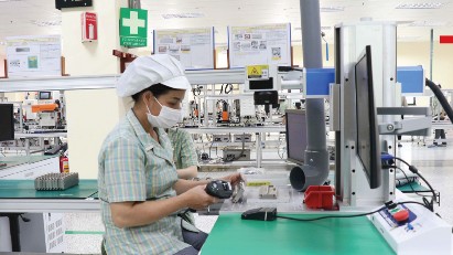 Vietnam's industrial output posts strongest first-half growth since 2019
