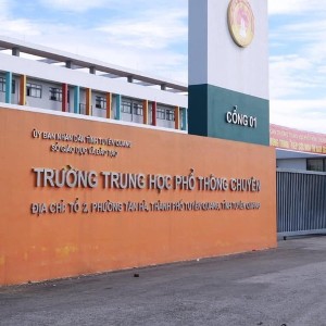 Phó Thủ tướng yêu cầu Ủy ban nhân dân tỉnh Tuyên Quang đánh giá toàn diện, công tâm, khách quan đối với công tác tổ chức, kết quả kỳ thi tại Điểm thi Trường Trung học phổ thông Chuyên Tuyên Quang. Ảnh: VGP.