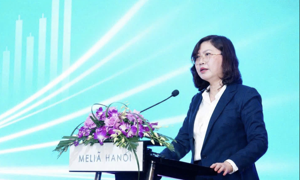 Chủ tịch Uỷ ban Chứng khoán Nhà nước Vũ Thị Chân Phương.