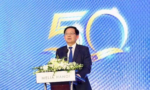 Phó Thủ tướng Hồ Quốc Dũng dự và phát biểu tại Lễ kỷ niệm 50 năm thành lập Viện Năng lượng nguyên tử Việt Nam. Ảnh: VINATOM