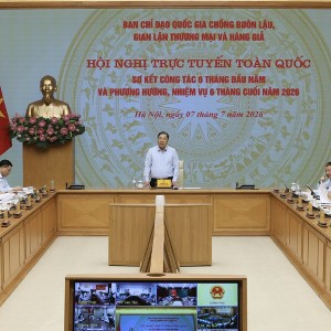 Ủy viên Bộ Chính trị, Phó Thủ tướng Thường trực Phạm Gia Túc, Trưởng ban Chỉ đạo quốc gia chống buôn lậu, gian lận thương mại và hàng giả chủ trì hội nghị trực tuyến toàn quốc sơ kết công tác chống buôn lậu, gian lận thương mại và hàng giả 6 tháng đầu năm - Ảnh: VGP