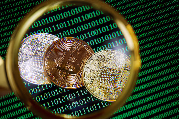 Thị trường tiền mã hóa toàn cầu hiện có quy mô khoảng 2.000 tỷ USD, vận hành trên nền tảng blockchain với các cơ chế mã hóa được phát triển từ nhiều thập kỷ trước. Ảnh minh họa
