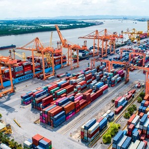 Sản lượng hàng hóa thông qua cảng 6 tháng đầu năm 2026 của Hải Phòng đạt 96,08 triệu tấn.