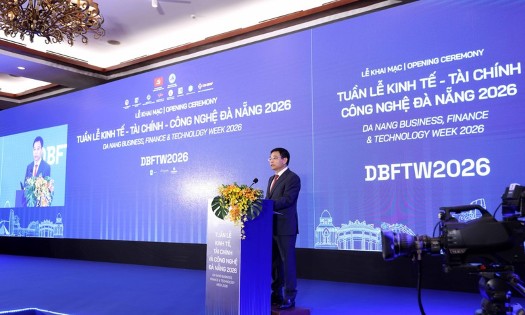 Deputy Prime Minister Nguyen Van Thang speaks at the event. - (Photo: VGP)