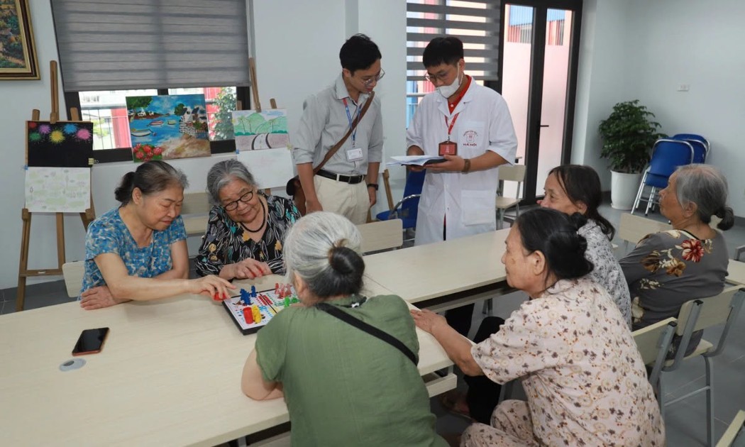 Các mô hình lấy người cao tuổi làm trung tâm gắn với phát triển “kinh tế bạc