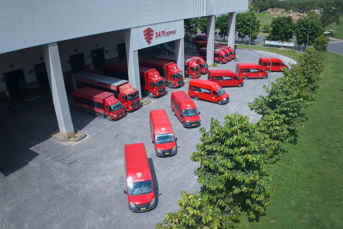 Doanh nghiệp logistics như 247Express không thể chỉ thực hiện vai trò vận chuyển hàng hóa mà cần chuẩn bị năng lực vận hành, dữ liệu và quản trị để thích ứng với những yêu cầu mới. Ảnh: 247Express.