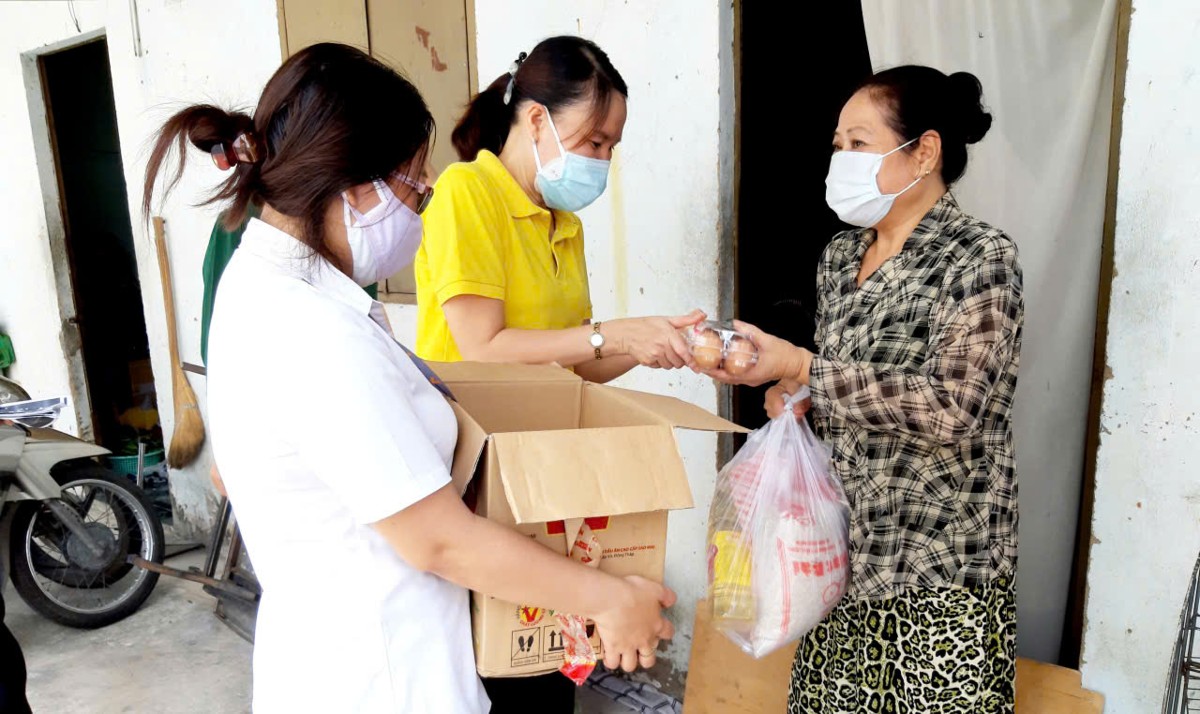 Đảm bảo quyền lợi cho người hoạt động không chuyên trách ở thôn, tổ dân phố nghỉ việc do sắp xếp. Ảnh minh họa: Thu Hằng.
