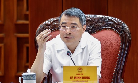 Thủ tướng chủ trì phiên họp Ban Chỉ đạo về tổ chức thi hành án, thu hồi tài sản bị chiếm đoạt, thất thoát trong các vụ án - Ảnh: VGP