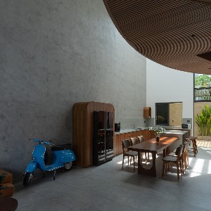 Ảnh trong bài: Quang Dam, Hiroyuki Oki