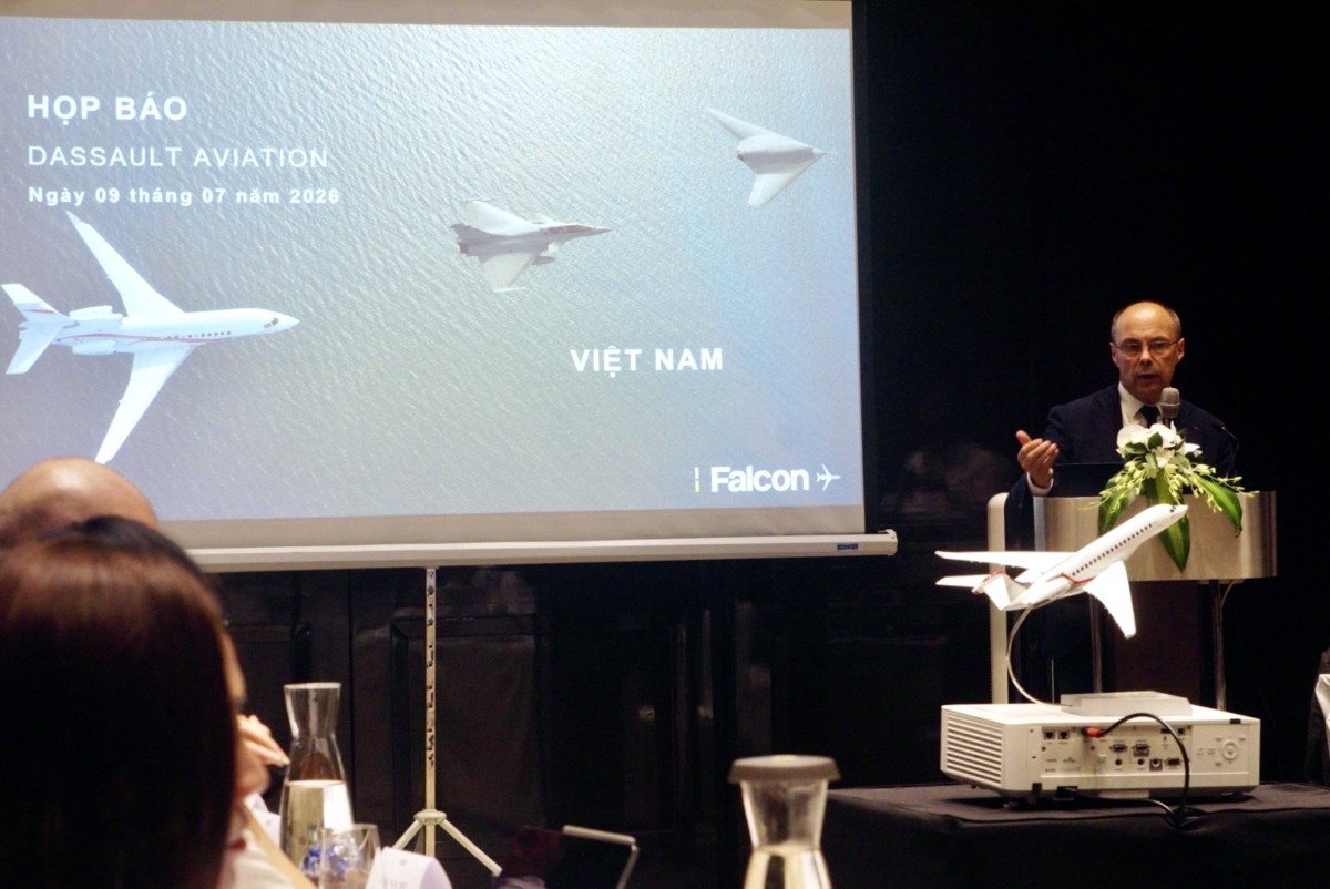 Ông Carlos Brana, Phó Chủ tịch Điều hành mảng máy bay dân dụng của Dassault Aviation phát biểu tại sự kiện.