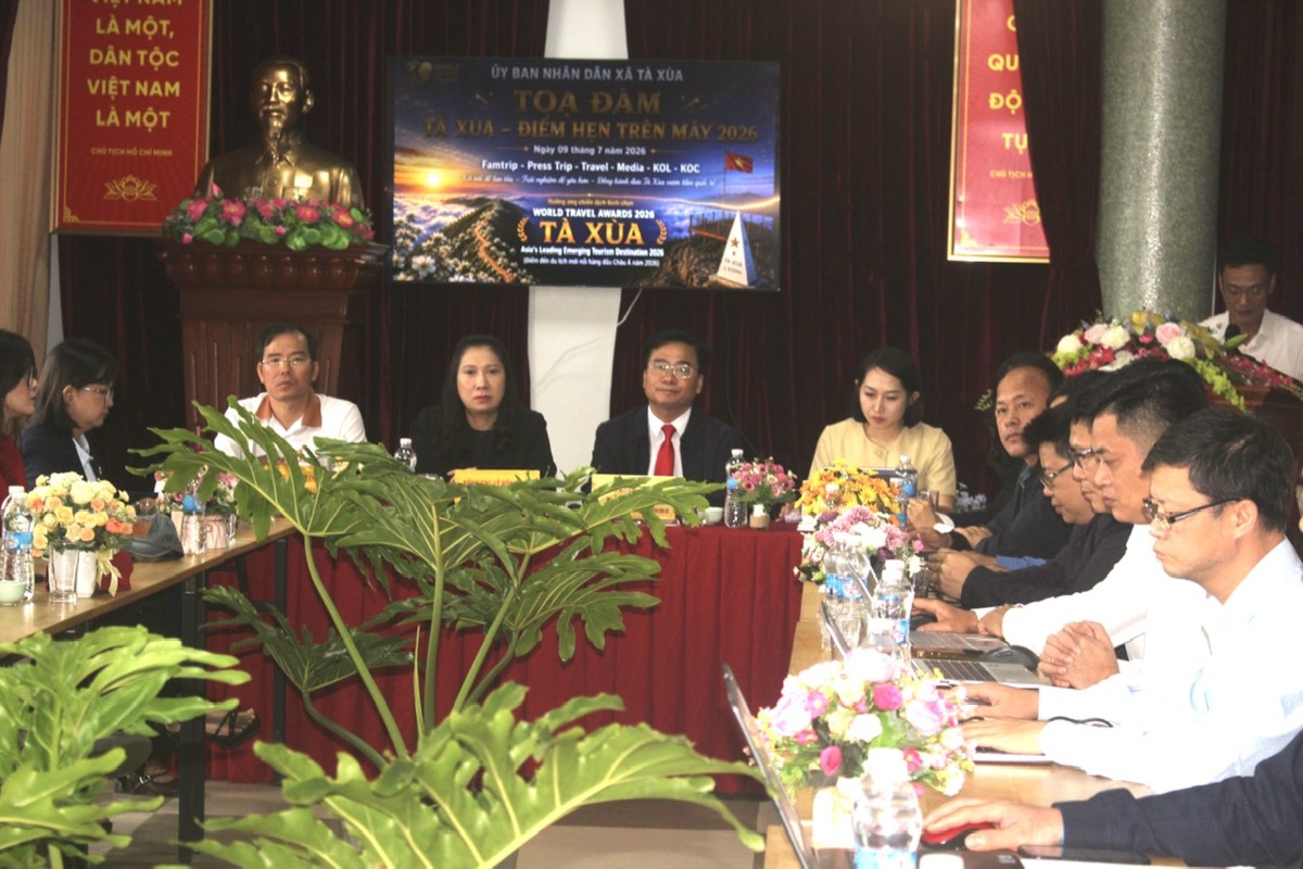 Quang cảnh toạ đàm. Ảnh: Chu Khôi.
