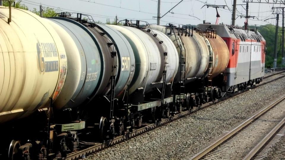 Nga chuyển hướng nguồn cung dầu diesel sang thị trường nội địa sau khi áp dụng lệnh cấm xuất khẩu. Ảnh: Pravda
