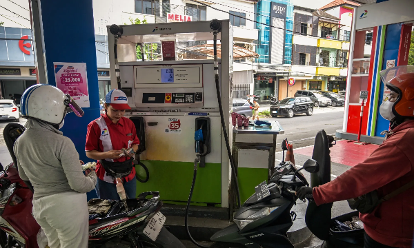 ADB hạ dự báo tăng trưởng kinh tế châu Á