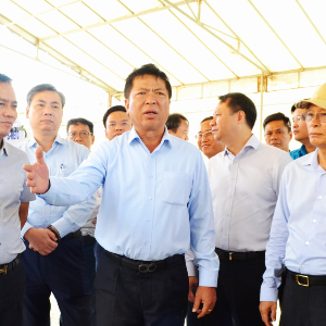 Bộ trưởng Trần Hồng Minh yêu cầu chủ đầu tư, nhà thầu huy động tối đa nhân lực, máy móc, thiết bị và vật tư,