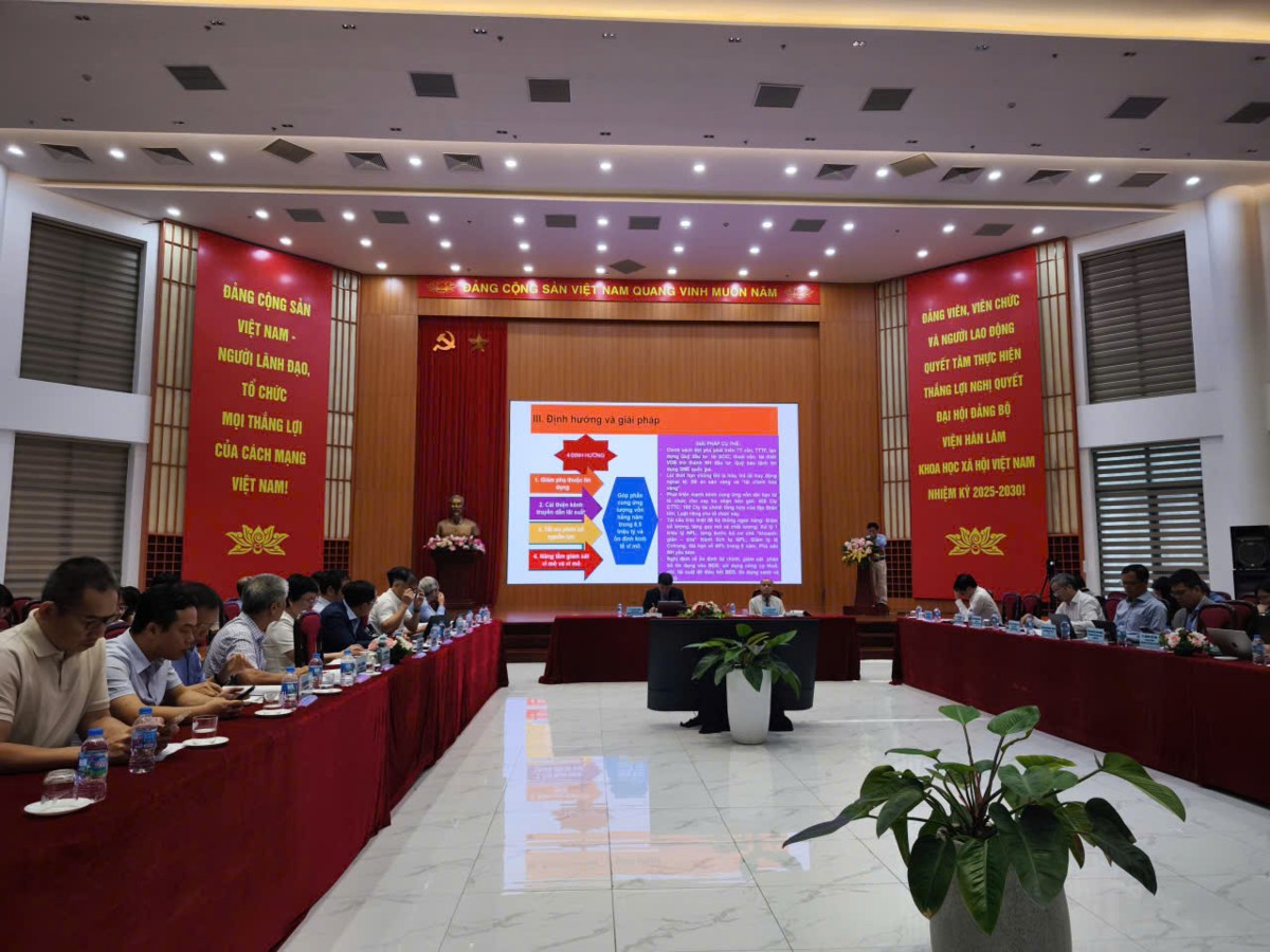Toàn cảnh tọa đàm.