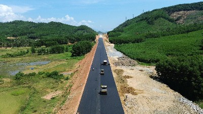 Vietnam proposes new expressways to strengthen regional connectivity