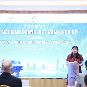 Bà Cao Thị Phi Vân, Phó Giám đốc ITPC, phát biểu tại tọa đàm “Kết nối kinh doanh Việt Nam - Hoa Kỳ”, sáng 10/7.
