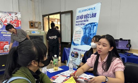 Trong 6 tháng đầu năm 2026, TP.Hồ Chí Minh ghi nhận số người hưởng bảo hiểm thất nghiệp tiếp tục giảm. Ảnh: TTDVVL TP.HCM