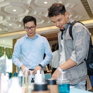 Khách tham quan DKSH Beauty Show 2026.